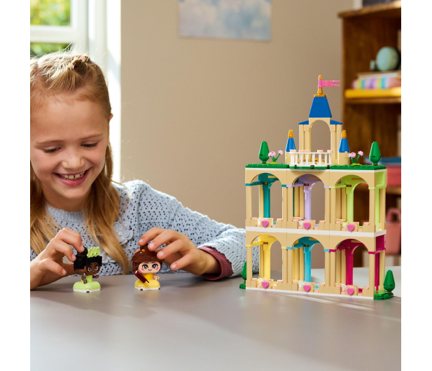 LEGO DISNEY 43291 Mała Bella i Tiana z zamkiem - 1473483 - zdjęcie 4